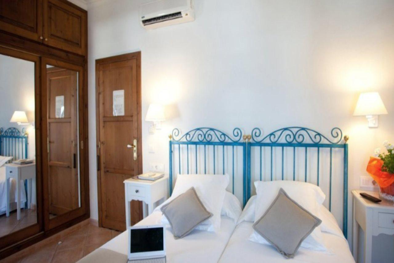 Hostal La Savina Exterior foto